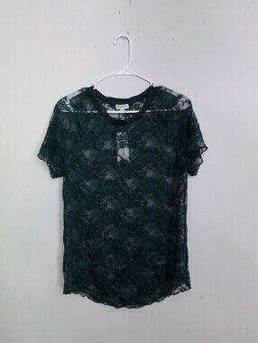 NWT EARTHBOUND Green Sheer Lace Short-Sleeve Top